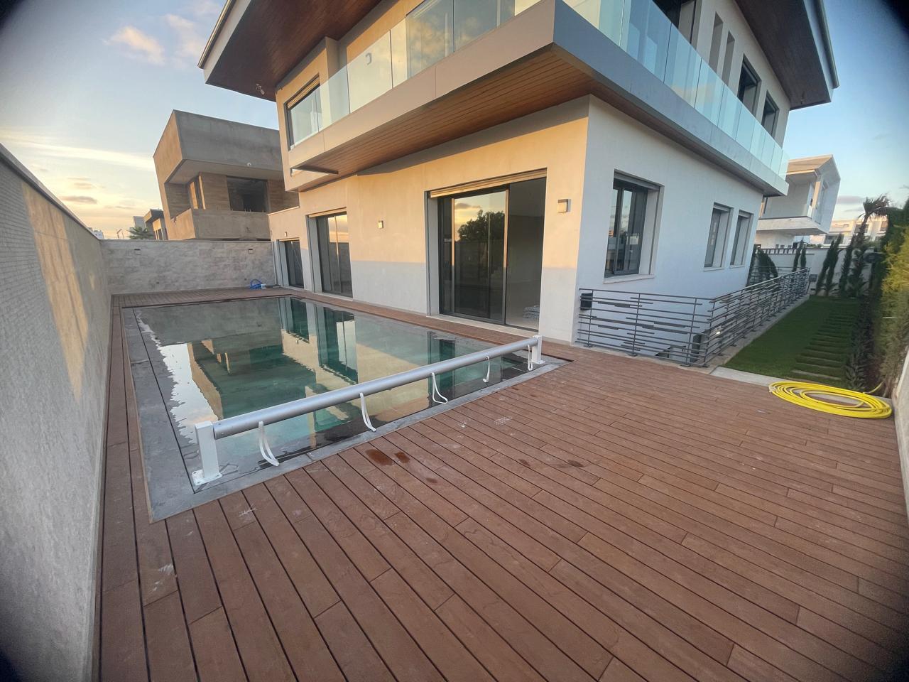 Piscine terrasse bois